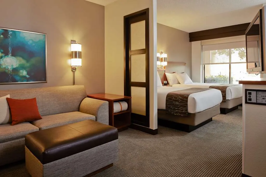 Hyatt Place Virginia Beach Town Center ホテル